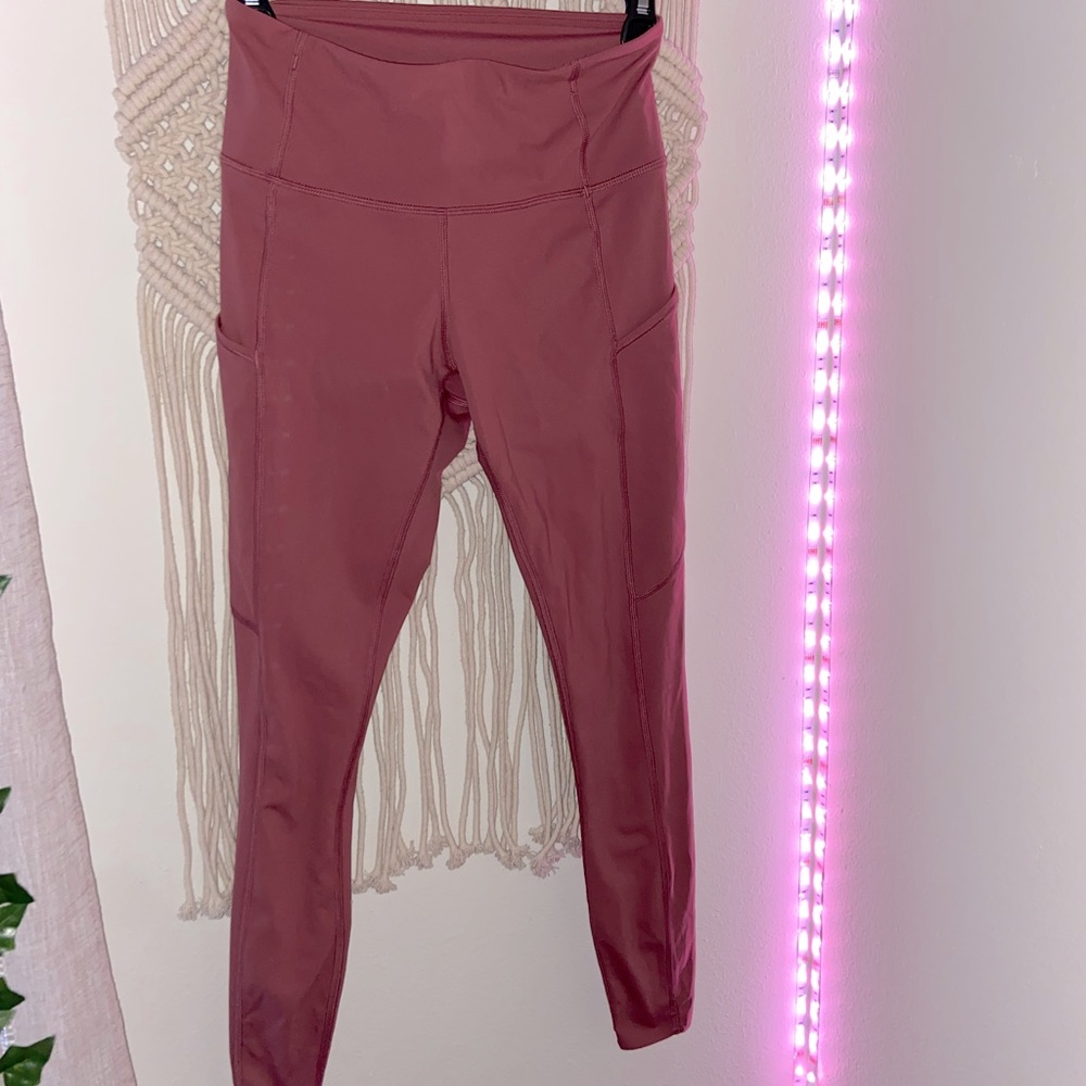 Pink CRZ YOGA Women’s Naked Feeling Workout Leggings 25” w/ pockets
Size 0/2